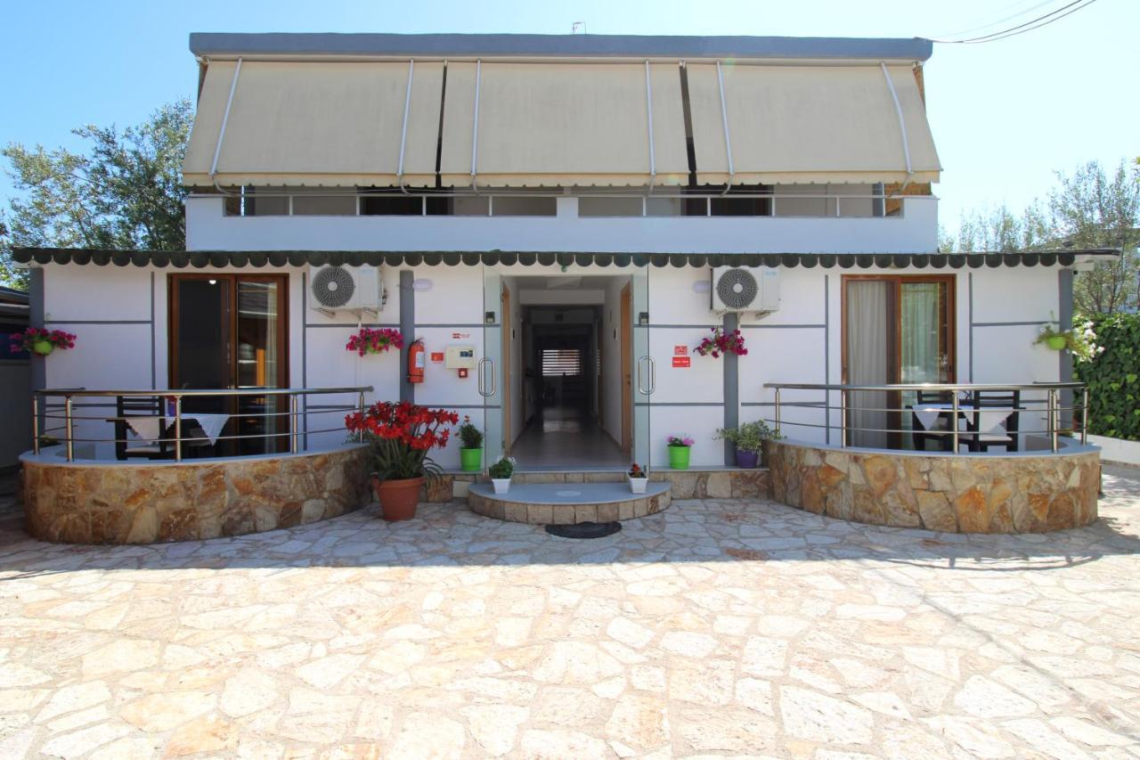 קסאמיל Vila Reni Risi מראה חיצוני תמונה